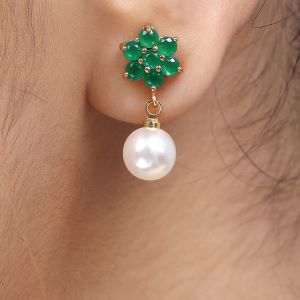 Sparkling Emerald With Pearl Drop Imitation Earring