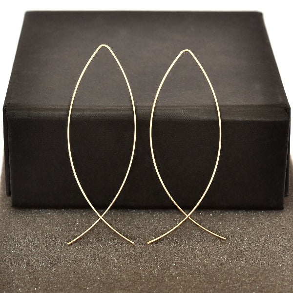 Golden wire earring for girls