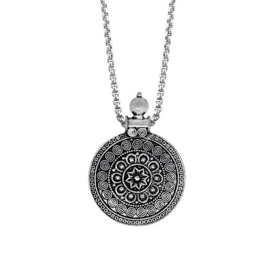 Round Designed Traditional German Silver Pendant - The Fineworld