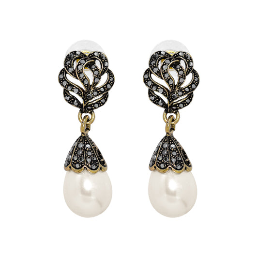 Antique Stud With Pearl Drop Earring