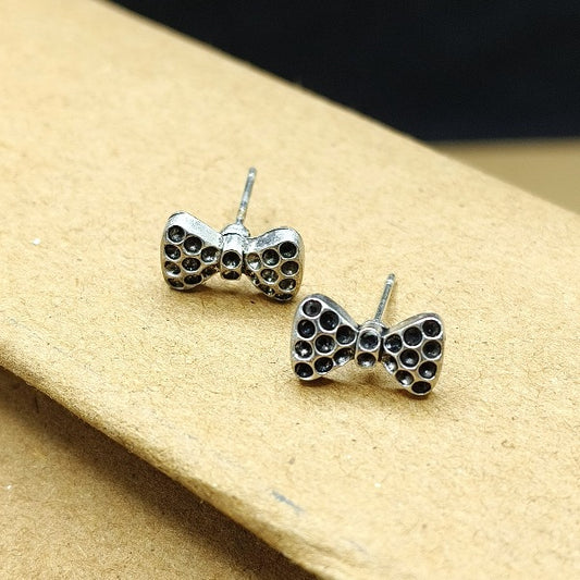 Black Stones Cute Bow Design Earring