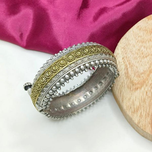 Latest Dual Tone Kada Bangle - Single