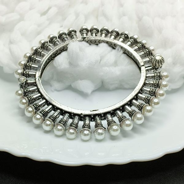 Traditional Pearl Beads Kada Bangle