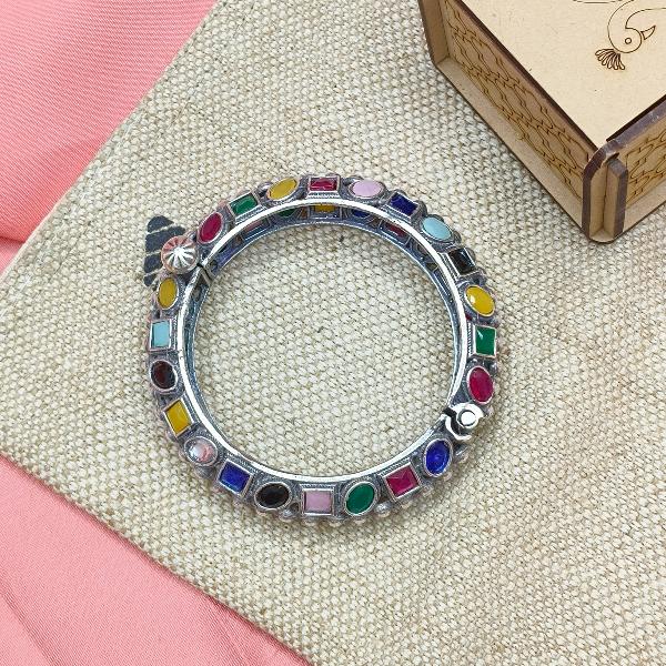 Multi Shapes Of Tone Bangle