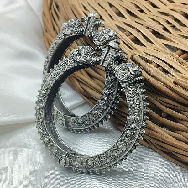 Filigree Work Heavy Kada Bangle