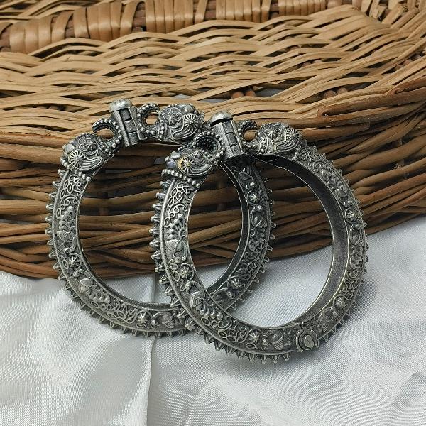 Filigree Work Heavy Kada Bangle