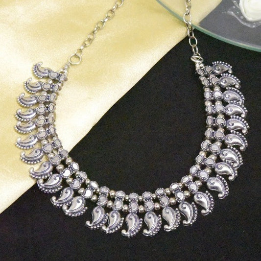 Unique Designed Necklace For Navratri
