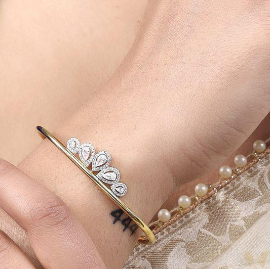 Crown Diamond Gold Imitation Bracelet - The Fineworld